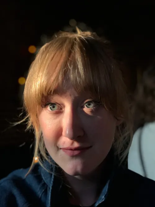 Portrait 18 of 19