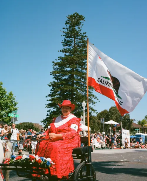 The 4th on Coronado, frame 4 of 52
